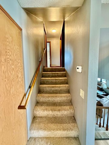 1665 Oakwood Drive, Worthington, MN 56187