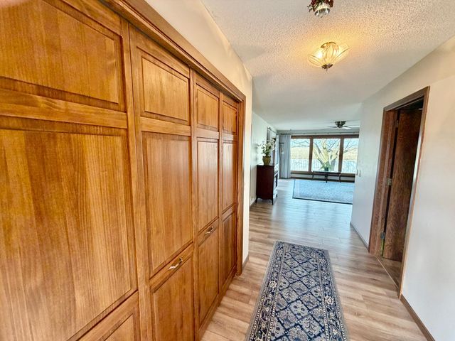 1665 Oakwood Drive, Worthington, MN 56187