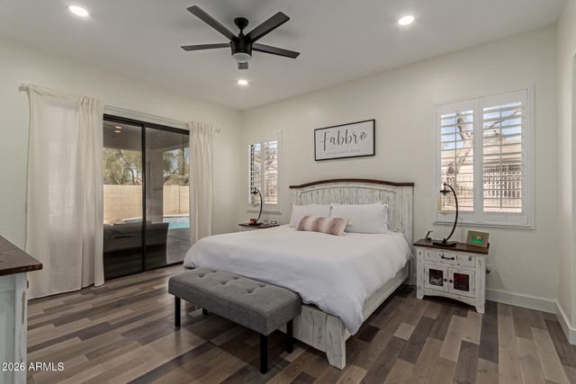 5242 E HERRERA Drive, Phoenix, AZ 85054