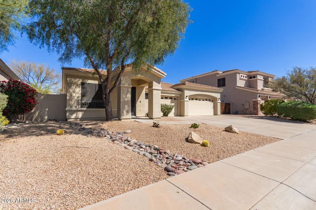5242 E HERRERA Drive, Phoenix, AZ 85054