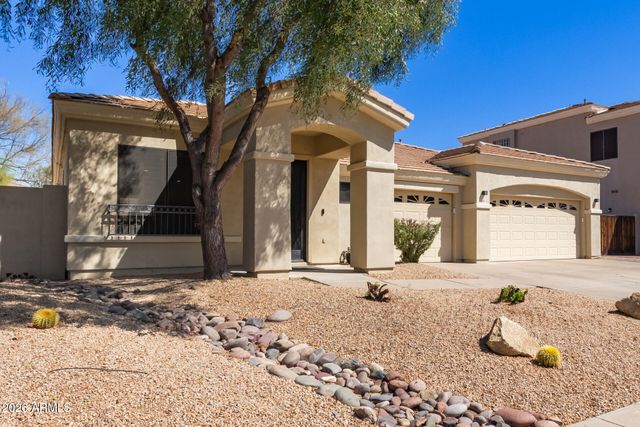 5242 E HERRERA Drive, Phoenix, AZ 85054