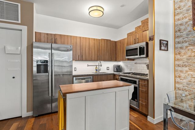 45 1st Ave 101, Boston, MA 02129