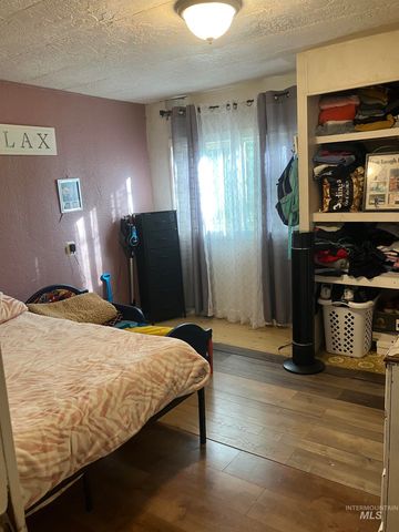 571 Caldwell Blvd 17, Nampa, ID 83651