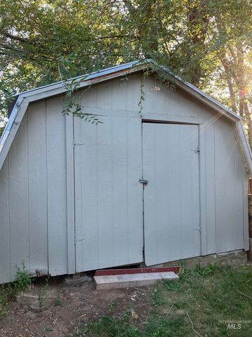 571 Caldwell Blvd 17, Nampa, ID 83651