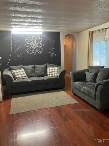 571 Caldwell Blvd 17, Nampa, ID 83651
