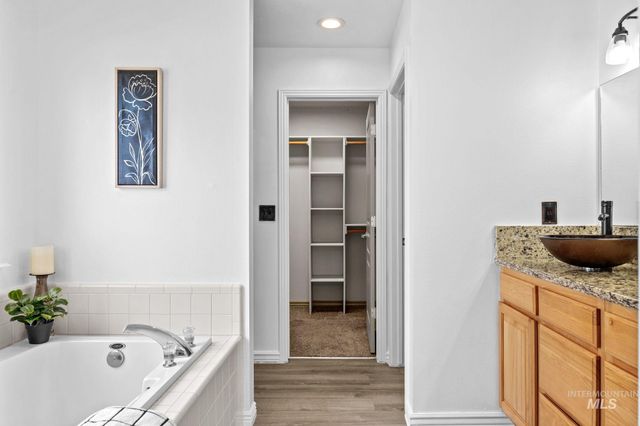 14940 Alkmaar St, Caldwell, ID 83607