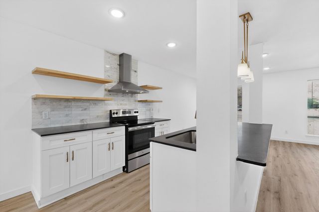 400 Casa Bello Court, Irving, TX 75062