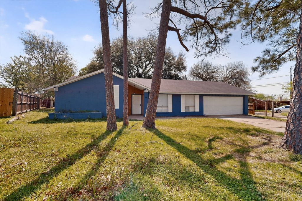 400 Casa Bello Court, Irving, TX 75062