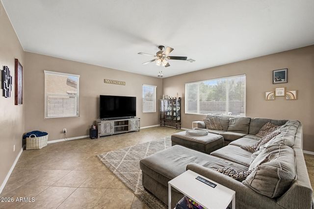 34995 N JAMAICA HOPE Way, San Tan Valley, AZ 85143