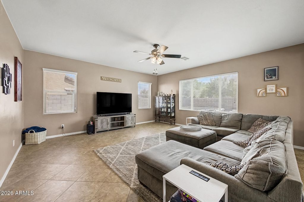 34995 N JAMAICA HOPE Way, San Tan Valley, AZ 85143 — photo 2