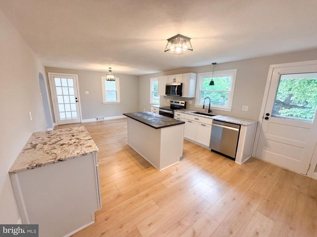 508 BEAVER ST, East Berlin, PA 17316
