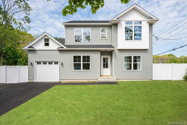 158 Mount Vernon Avenue, Patchogue, NY 11772