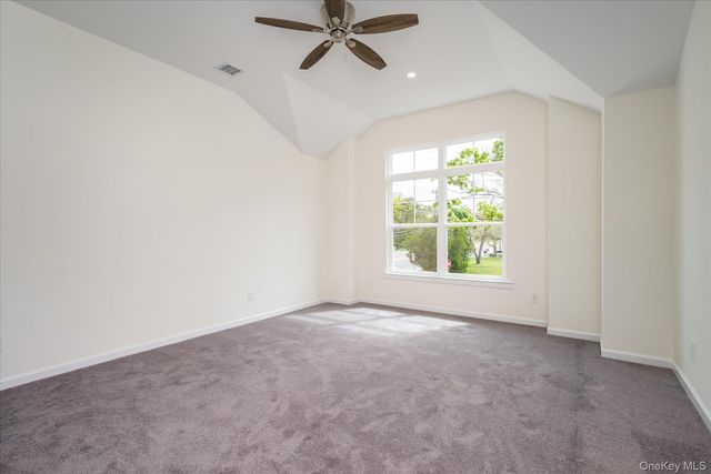 158 Mount Vernon Avenue, Patchogue, NY 11772