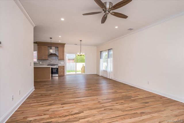 158 Mount Vernon Avenue, Patchogue, NY 11772
