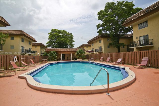 8500 SW 109th Ave 6-223, Miami, FL 33173