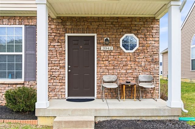 3942 Shepherds Run, Jeffersonville, IN 47130