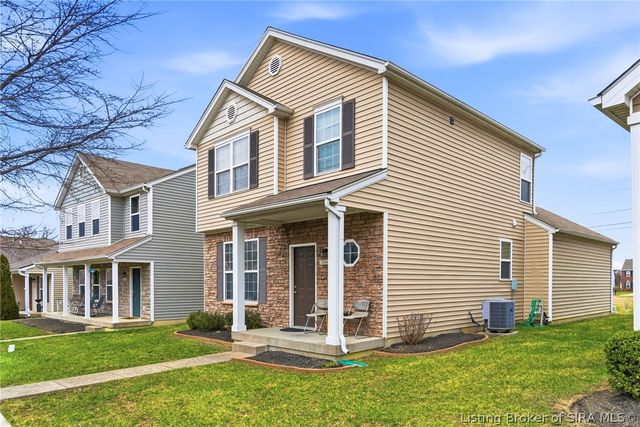 3942 Shepherds Run, Jeffersonville, IN 47130