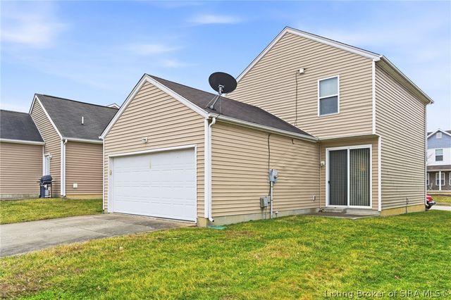 3942 Shepherds Run, Jeffersonville, IN 47130
