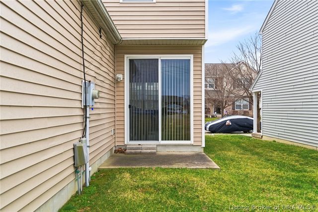 3942 Shepherds Run, Jeffersonville, IN 47130