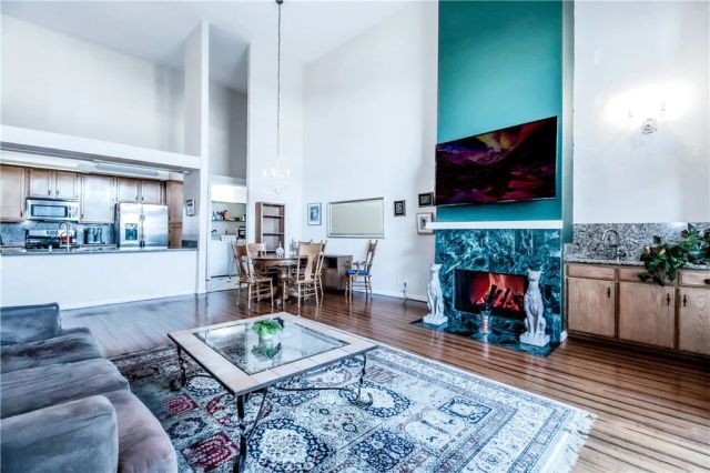 5440 Lindley Avenue 310, Encino, CA 91316