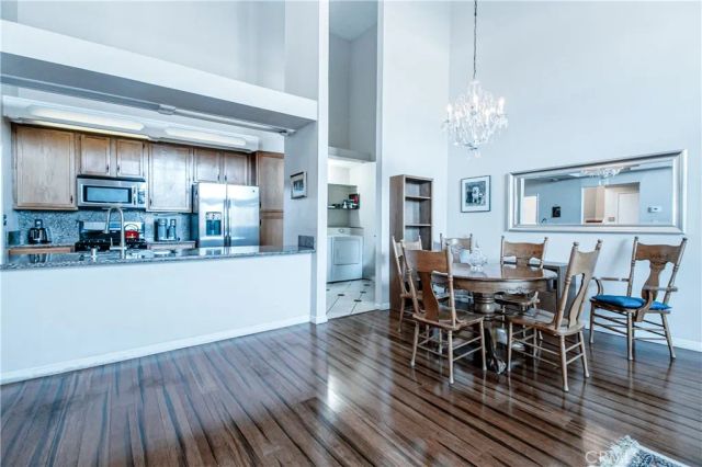 5440 Lindley Avenue 310, Encino, CA 91316