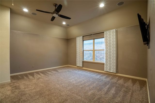 185 Carrington Lane, Lewisville, TX 75067