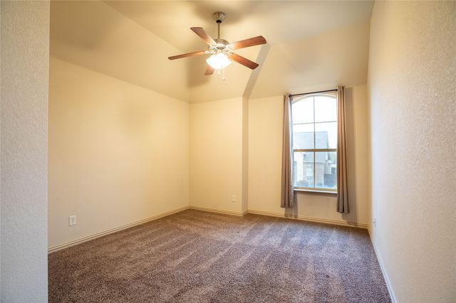 185 Carrington Lane, Lewisville, TX 75067