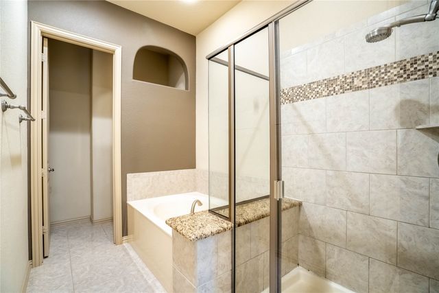 185 Carrington Lane, Lewisville, TX 75067