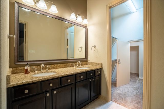 185 Carrington Lane, Lewisville, TX 75067