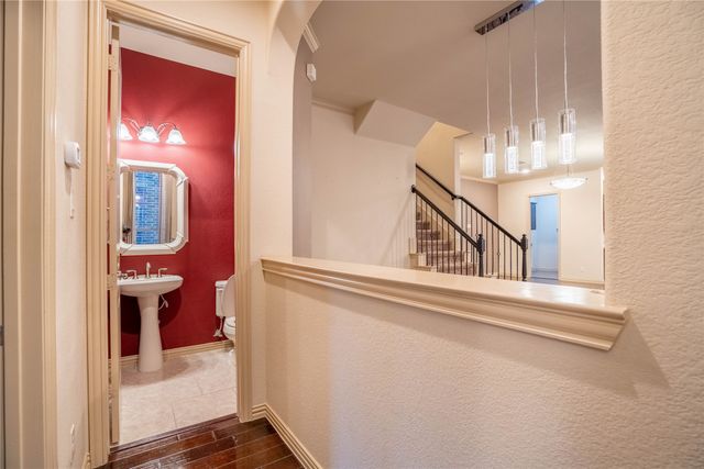 185 Carrington Lane, Lewisville, TX 75067