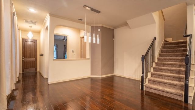 185 Carrington Lane, Lewisville, TX 75067