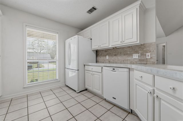 219 Fair Oaks Drive, Jacksonville, AR 72076