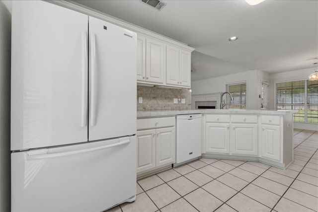 219 Fair Oaks Drive, Jacksonville, AR 72076