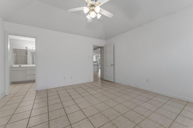 219 Fair Oaks Drive, Jacksonville, AR 72076