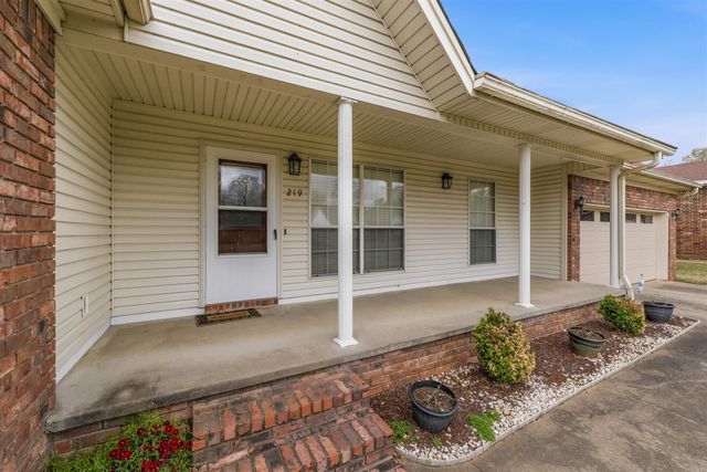 219 Fair Oaks Drive, Jacksonville, AR 72076