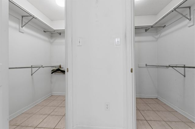 219 Fair Oaks Drive, Jacksonville, AR 72076