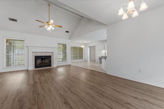 219 Fair Oaks Drive, Jacksonville, AR 72076