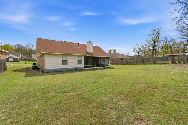 219 Fair Oaks Drive, Jacksonville, AR 72076