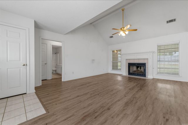 219 Fair Oaks Drive, Jacksonville, AR 72076