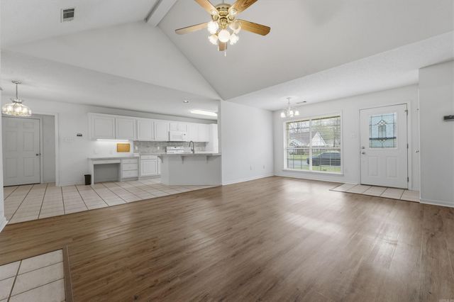 219 Fair Oaks Drive, Jacksonville, AR 72076