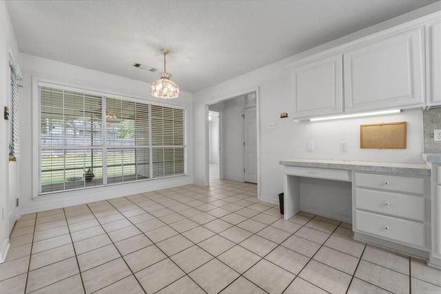 219 Fair Oaks Drive, Jacksonville, AR 72076