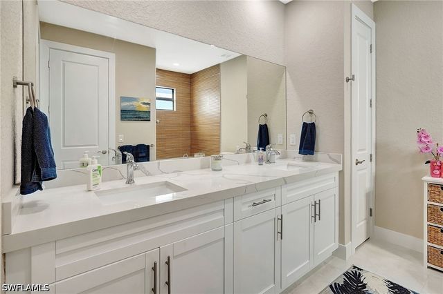 2514 SW Embers TER, Cape Coral, FL 33991