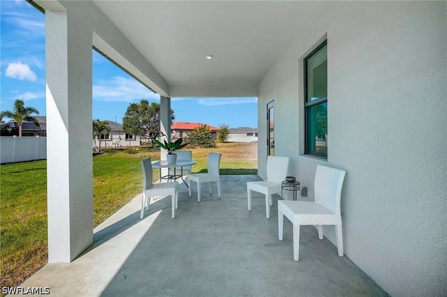 2514 SW Embers TER, Cape Coral, FL 33991