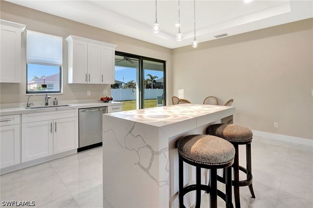 2514 SW Embers TER, Cape Coral, FL 33991