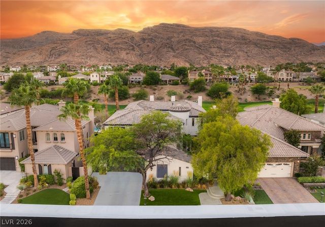 2747 Turtle Head Peak Drive, Las Vegas, NV 89135