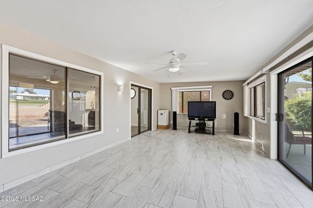 1141 N Paseo Del Cervato, Green Valley, AZ 85614