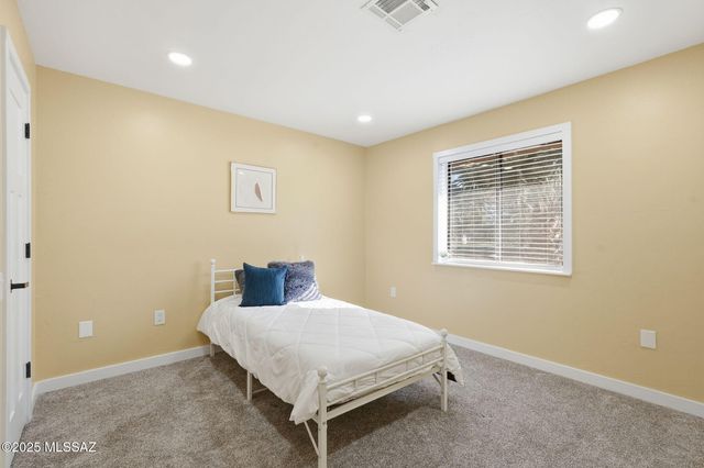 1141 N Paseo Del Cervato, Green Valley, AZ 85614