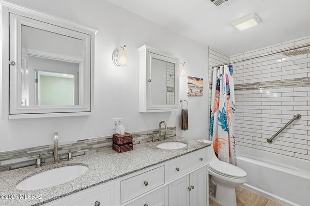 1141 N Paseo Del Cervato, Green Valley, AZ 85614