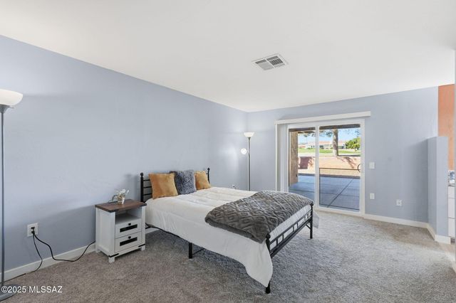 1141 N Paseo Del Cervato, Green Valley, AZ 85614