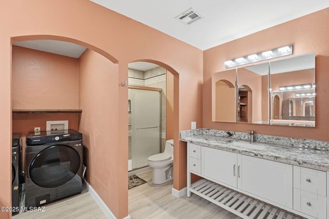 1141 N Paseo Del Cervato, Green Valley, AZ 85614